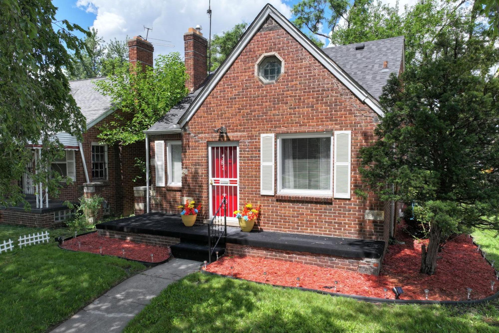 Peaceful Detroit Home With Yard 10 Mi To Downtown! Exterior photo