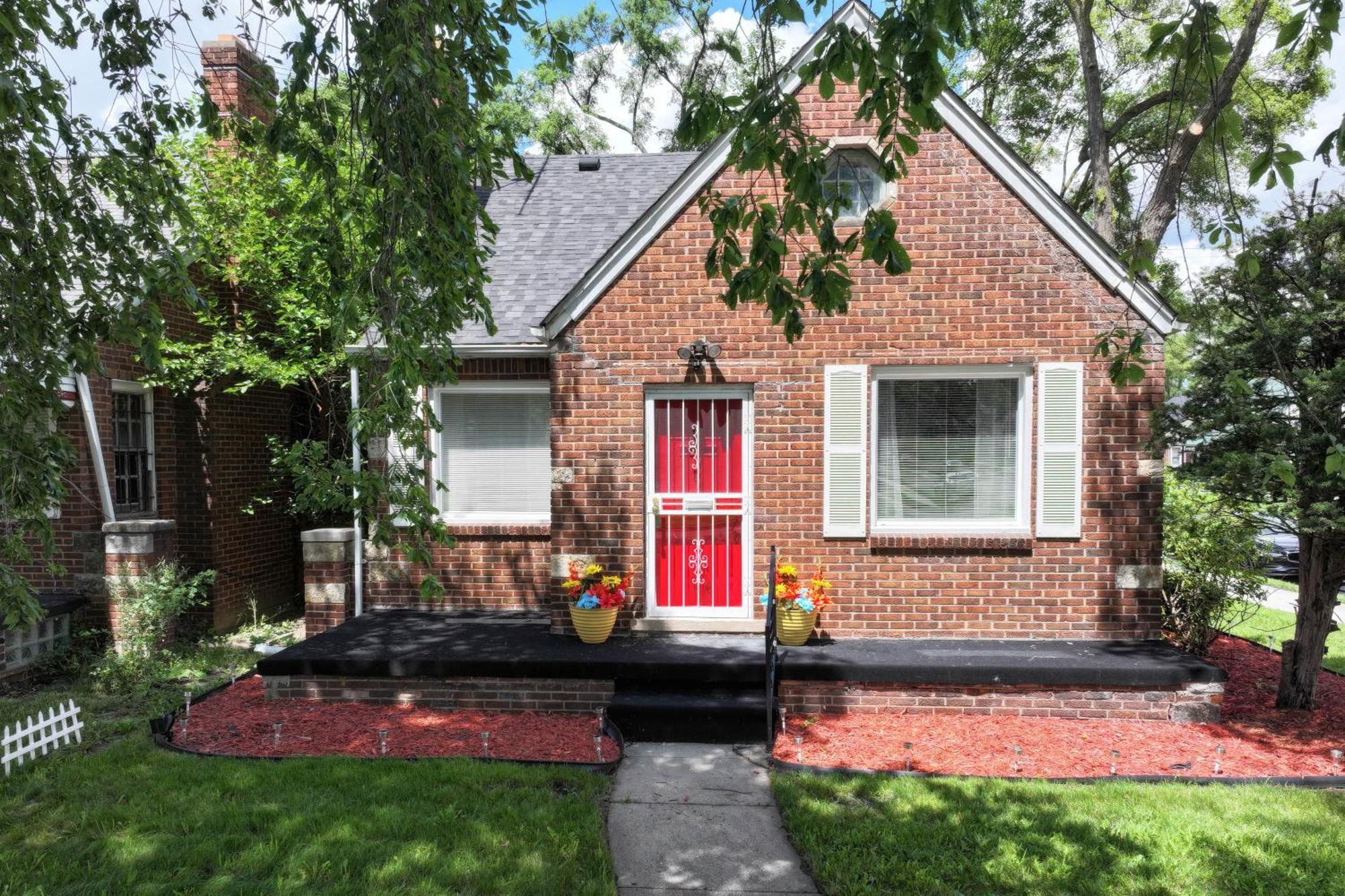 Peaceful Detroit Home With Yard 10 Mi To Downtown! Exterior photo